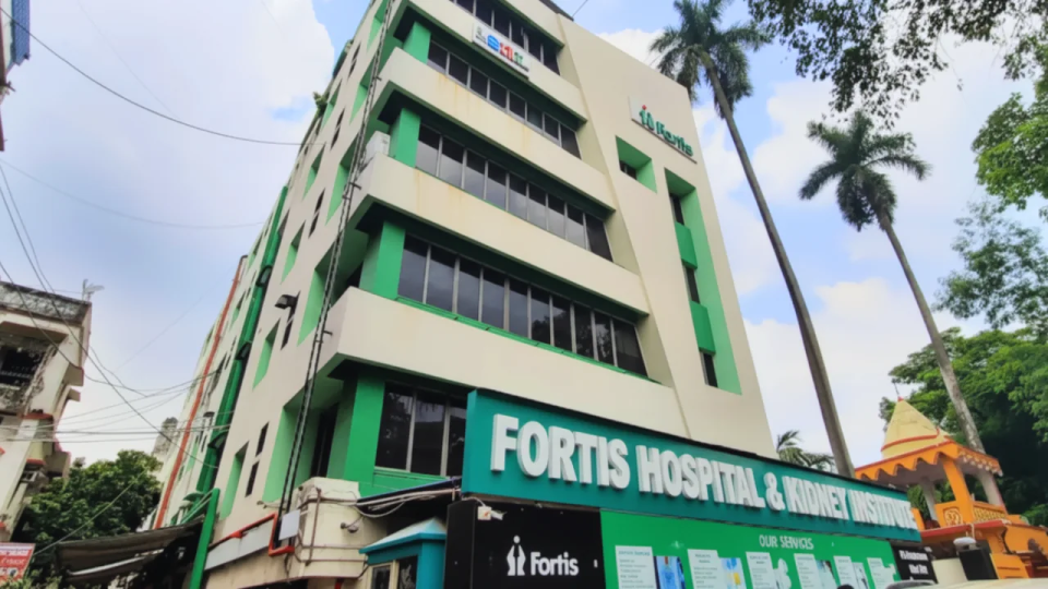 Fortis Hospital & Kidney Institute