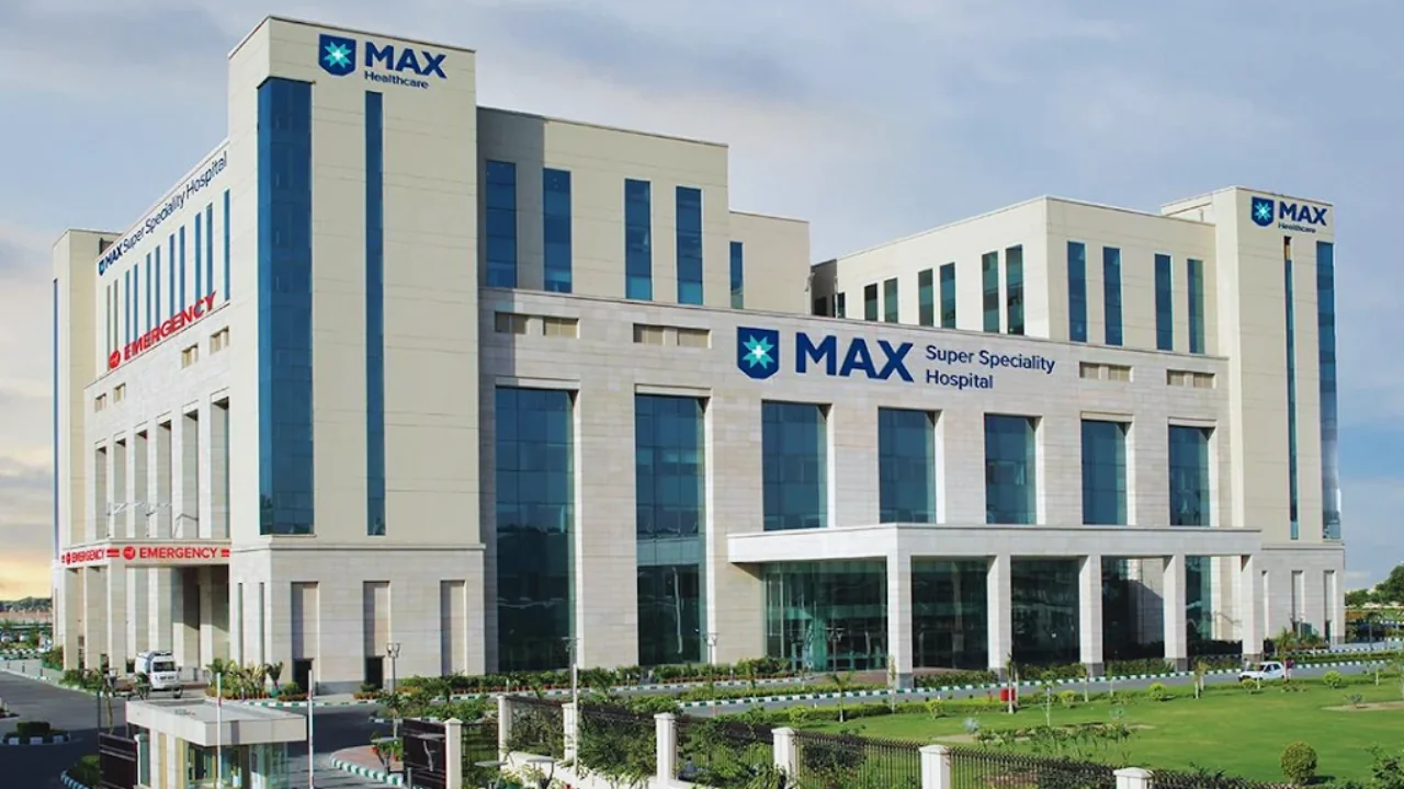 Max Jaypee Hospital